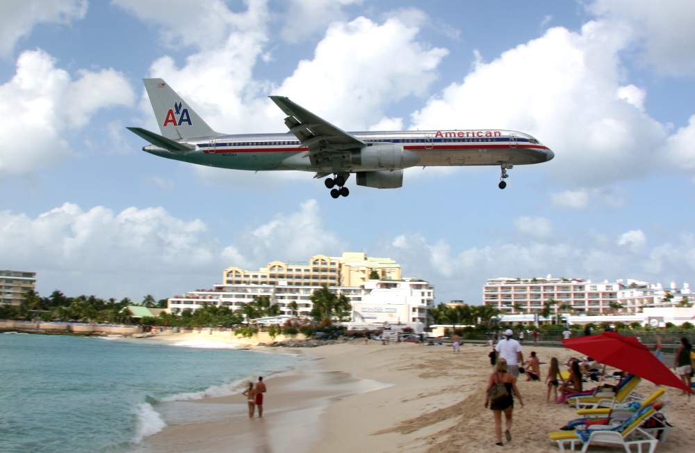 AA 757 SXM