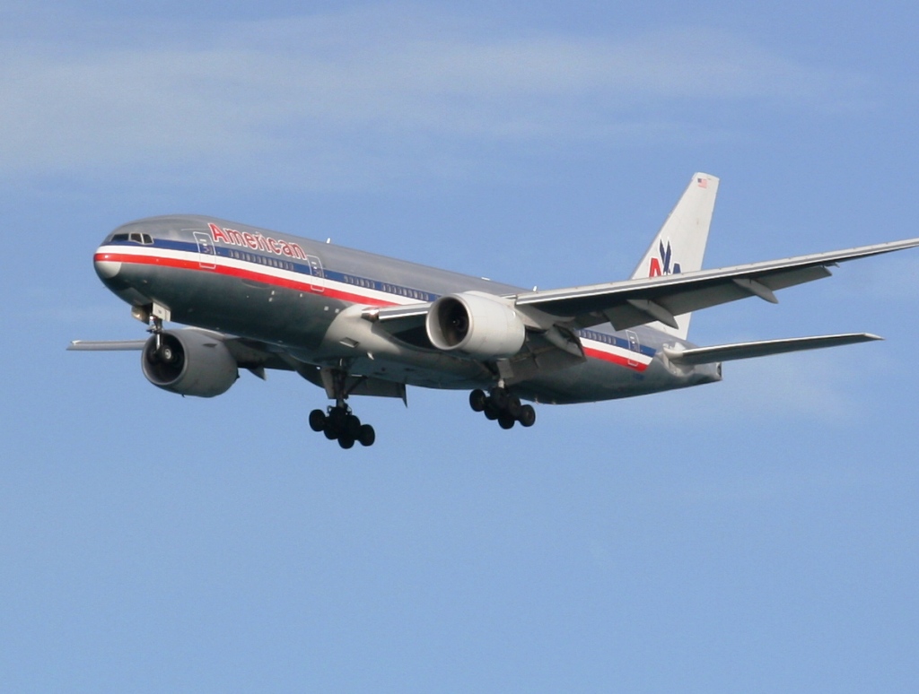 American 777-223