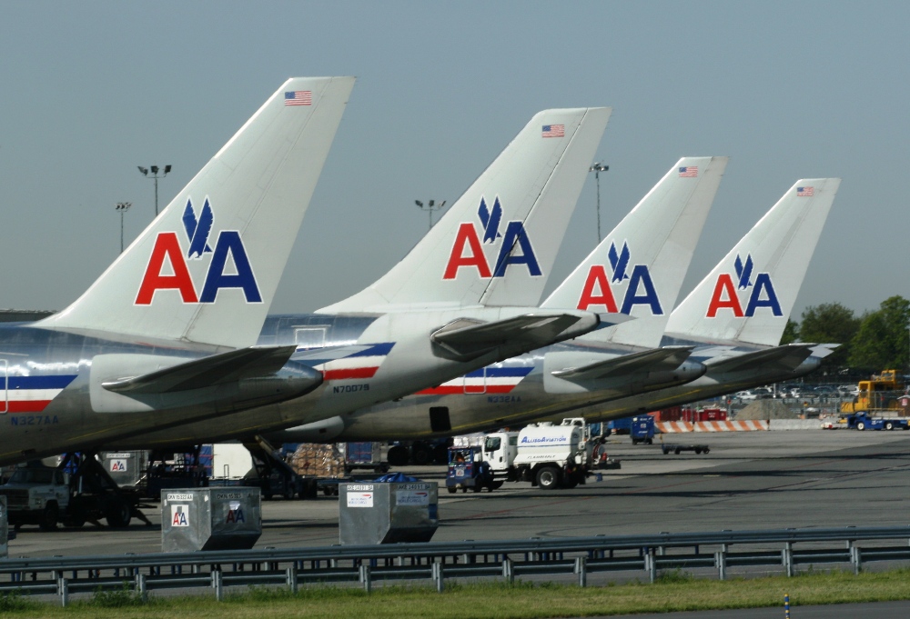 AA JFK Tails