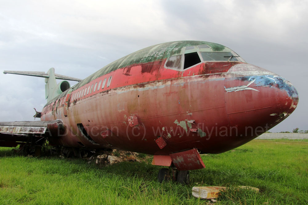 727 quarter front view