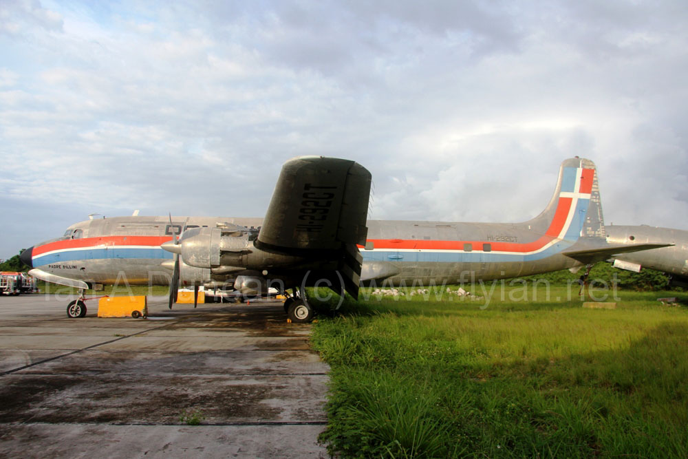 DC-6 side view