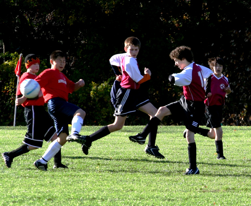 Joe kicking