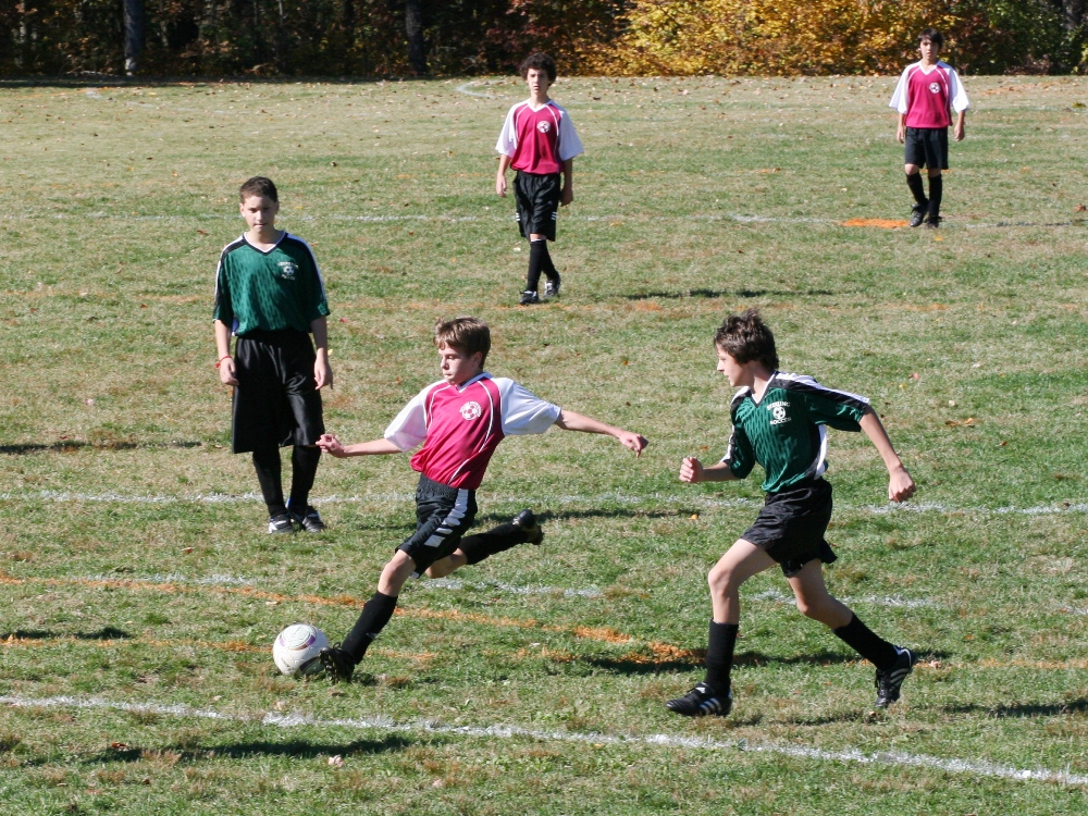 Dave kicking