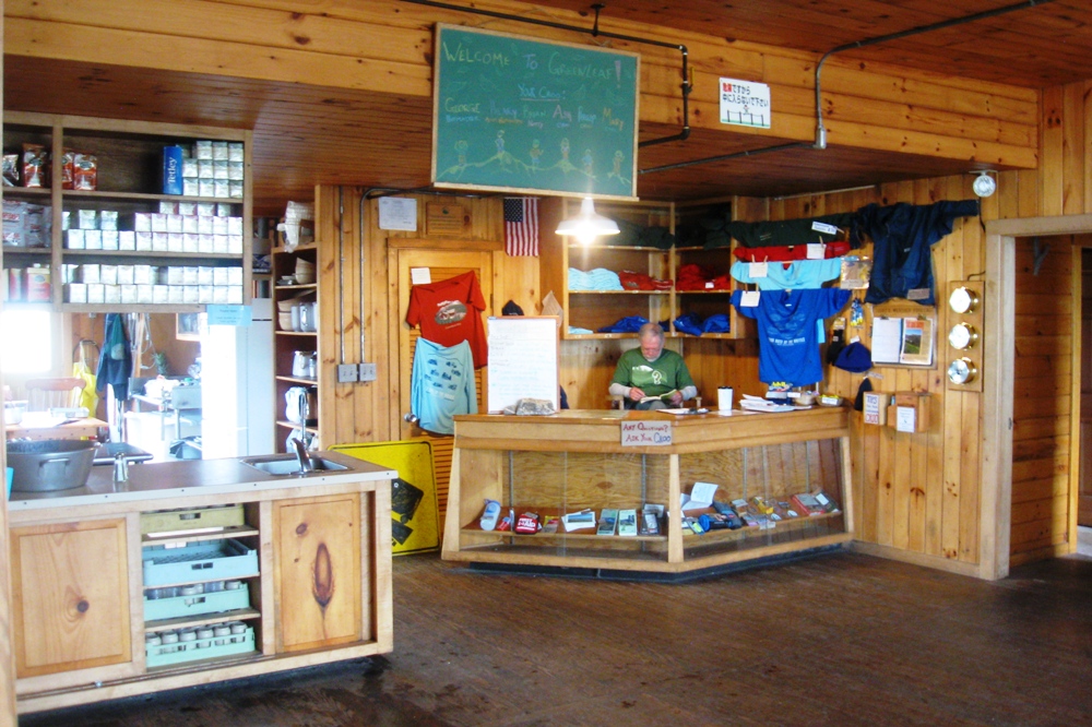 Hut shop