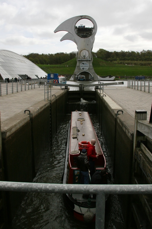 Barge going into wheel