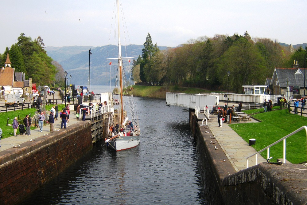 Loch low