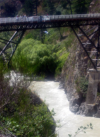 Bungy jump