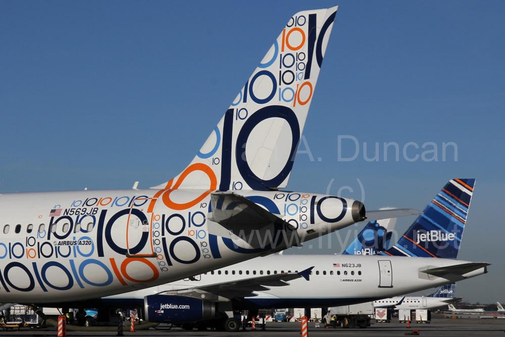 JetBlue A-320 N569JB Tenth anniversary tail at JFK