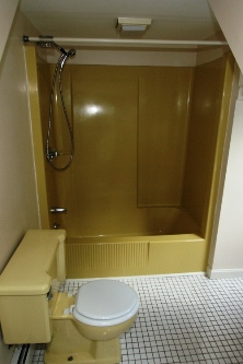 upstairs bathroom tub